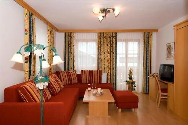 Oberkronbichlhof 公寓