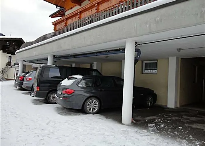 Oberkronbichlhof 公寓 *